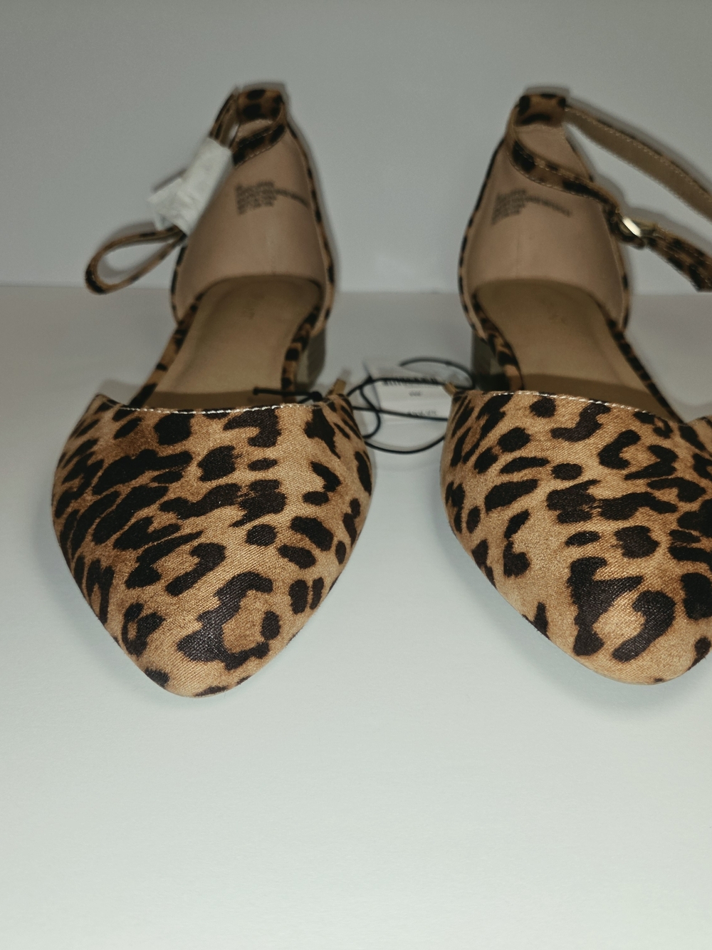 Leopard Print Lane Bryant Ankle Strap Flats - Women's Size 9 Wide - Picture 4 of 13